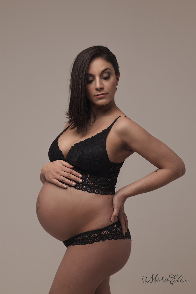 Où acheter des vêtements pour femme enceinte à Lausanne (vêtements de  grossesse Lausanne) - Marie Elise Studio Photo Lausanne