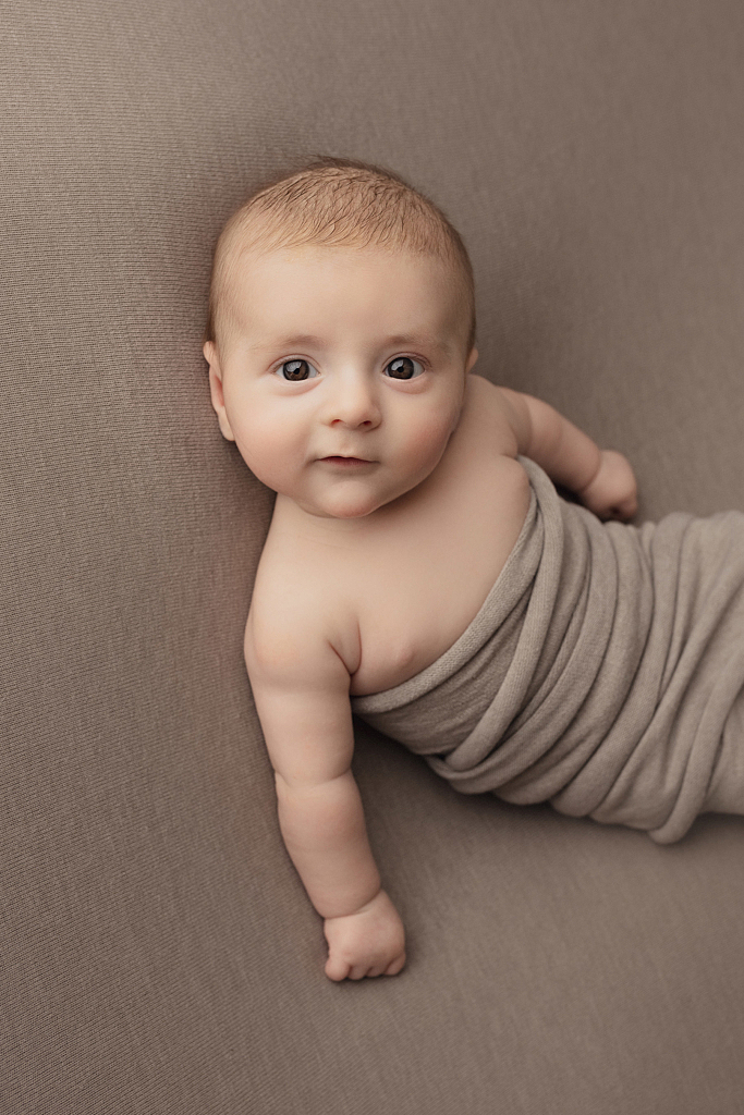 Développement du bébé à 3 mois + quelques idées d'activité - Marie